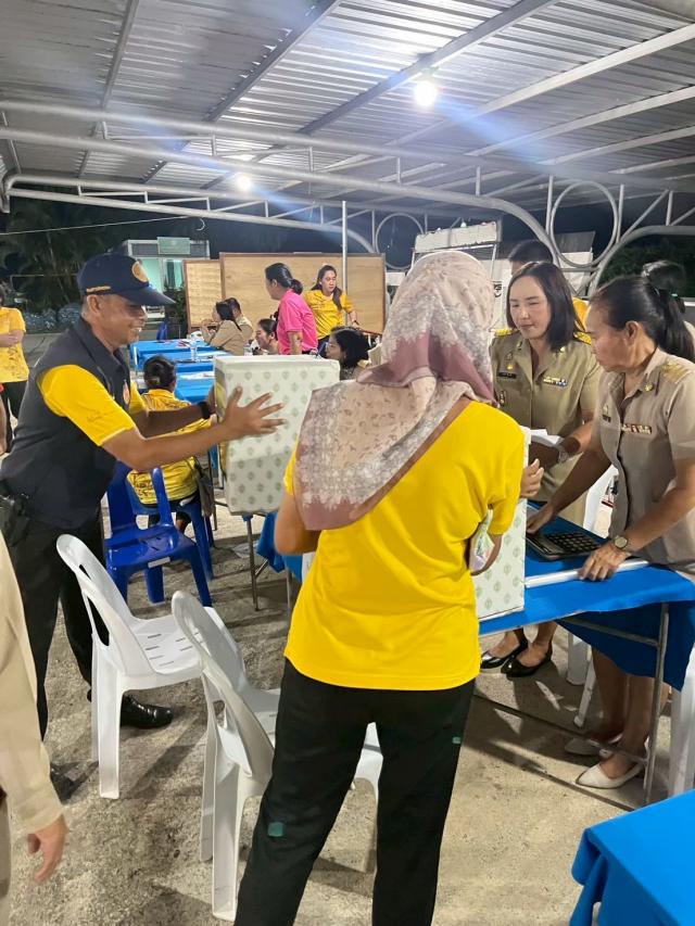 ภาพกิจกรรมรับมอบหีบบัตร รวมหีบบัตรเลือกตั้ง